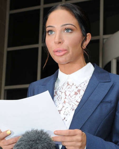 Ελληνίδα τηλεπερσόνα ομολογεί: Ναι, τα... φούσκωσα [εικόνες] | iefimerida.gr 1