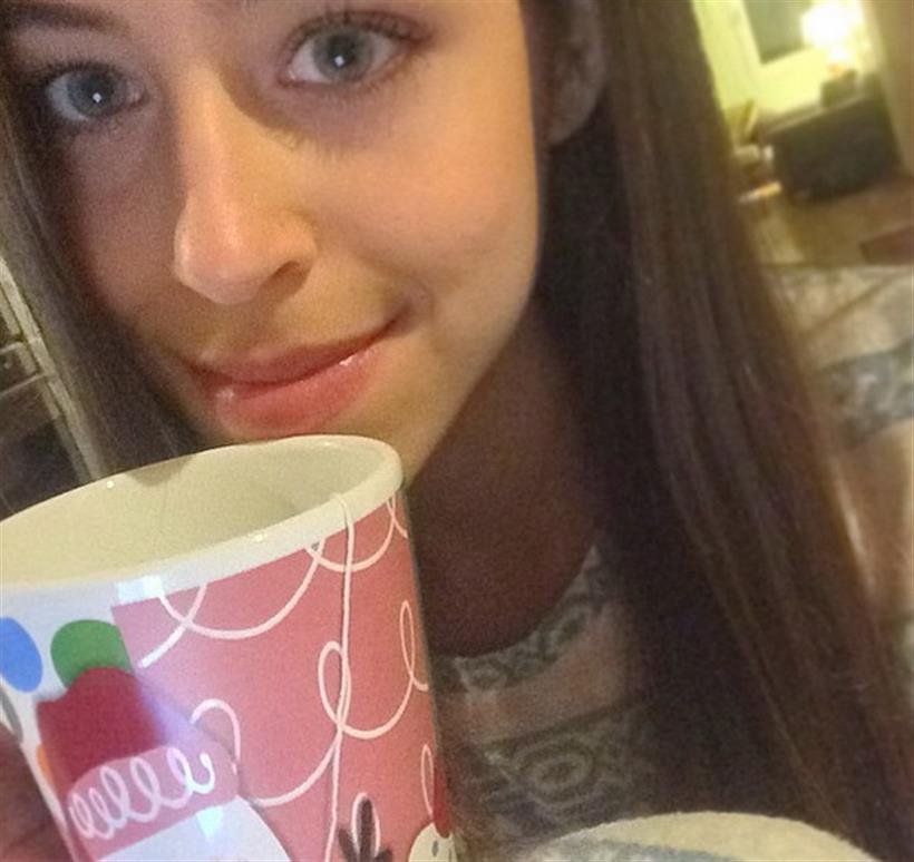 Η απάντηση της Demy στις φήμες περί χωρισμού με τον Ακη Πετρετζίκη [εικόνα] | iefimerida.gr 0