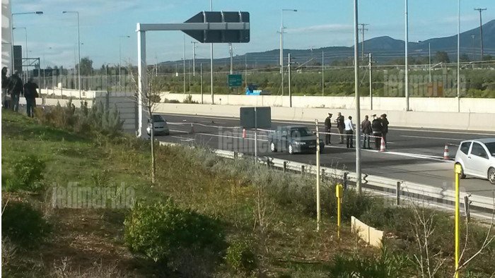 Νέα δεδομένα στο θρίλερ και με το Smart που ανατινάχτηκε εν κινήσει στην Αττική Οδό -Το είχαν παγιδεύσει με βόμβα τύπου «χελώνα» | iefimerida.gr 0