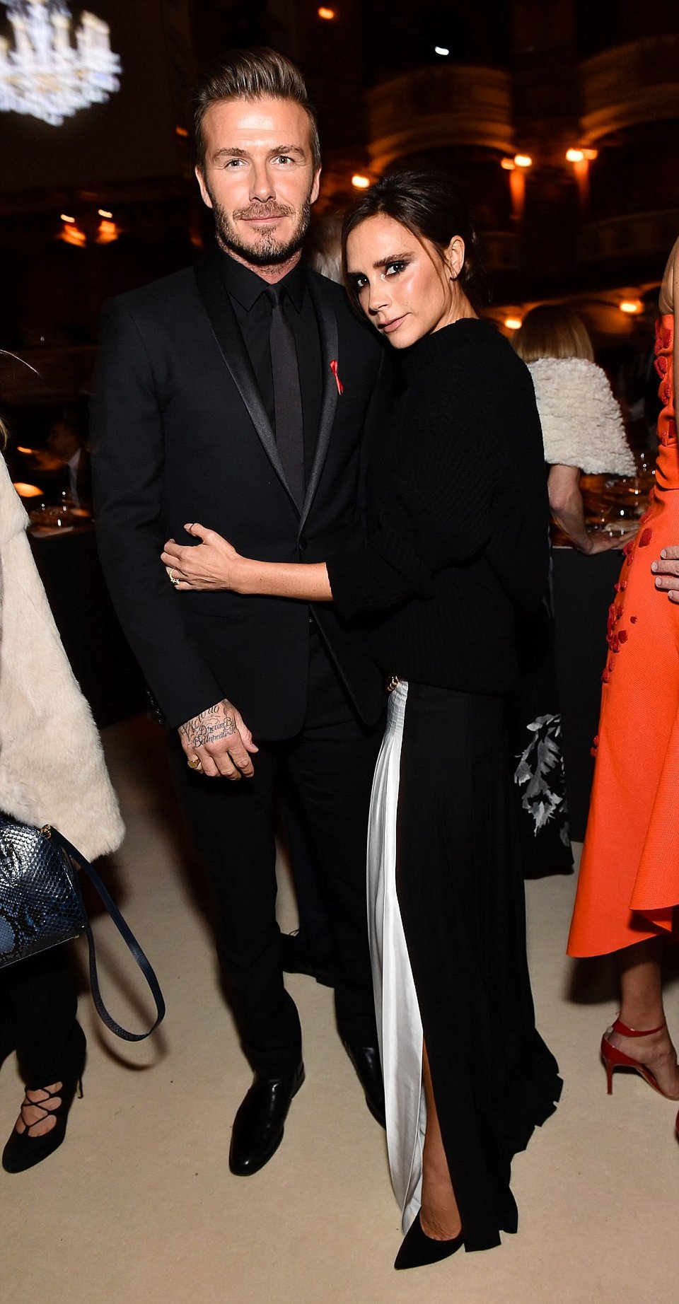 Ολα όσα έγιναν στα βραβεία μόδας του Λονδίνου -Η ημίγυμνη Ριάνα και το χούφτωμα της Κάρα Ντελεβίν [εικόνες] | iefimerida.gr 0