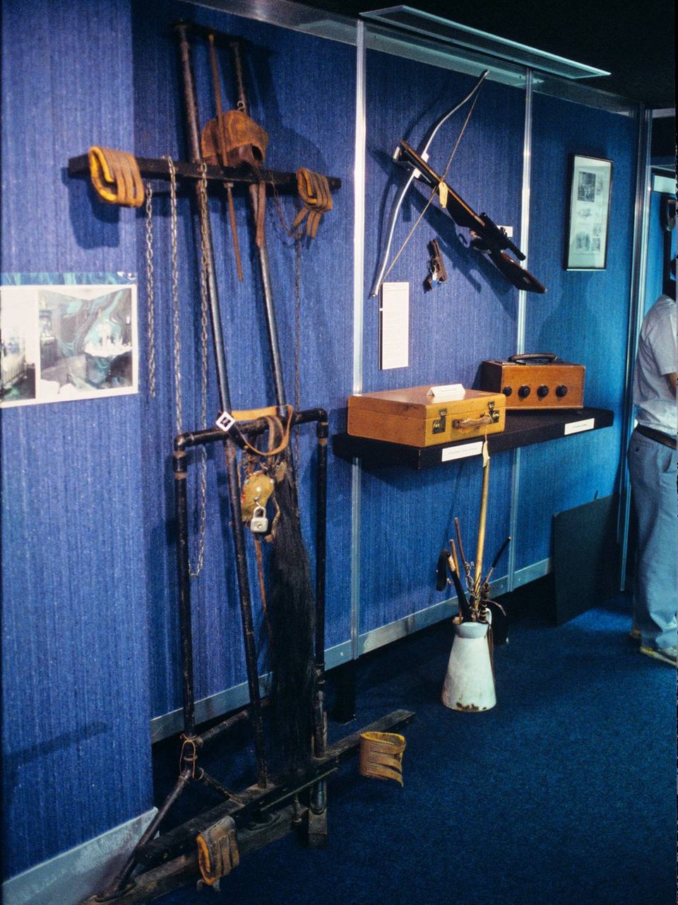 Στα άδυτα του «Μαύρου Μουσείου» -Διαβόητοι κακοποιοί, στυγερά εγκλήματα και μέθοδοι εκτελέσεων [εικόνες] | iefimerida.gr 3