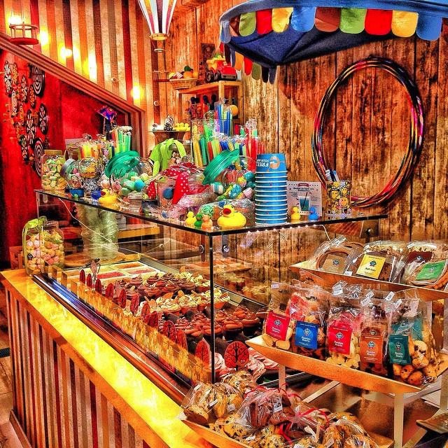 BubbleTale: Ενα μαγαζί σκέτο «λούνα παρκ» στο κέντρο -Γεμίζουν το τσάι με μπαλάκια που σκάνε στον ουρανίσκο και ξετρελαίνουν [εικόνες] | iefimerida.gr 30