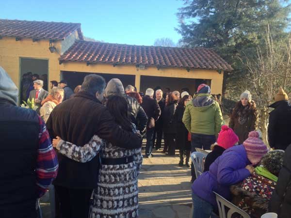  Γαμπρός ντύθηκε ο βουλευτής του ΣΥΡΙΖΑ Βαγγέλης Διαμαντόπουλος -Γλέντι με γουρουνοπούλες και ψησταριές [εικόνες] | iefimerida.gr 1