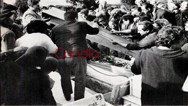 Φωτογραφικά ντοκουμέντα από την τραγωδία της Φαλκονέρας: Το ναυάγιο που συγκλόνισε την Ελλάδα [εικόνες] | iefimerida.gr 5