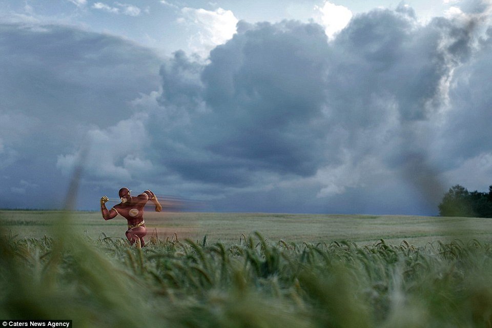 Μοναδικό πρότζεκτ φωτογράφου -Τι κάνουν οι σούπερ ήρωες στα ρεπό τους [εικόνες] | iefimerida.gr 3