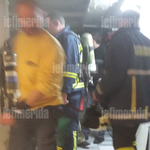 Πανικός στη Βουλή: Γέμισε καπνούς η Ολομέλεια και οι διάδρομοι [εικόνες] | iefimerida.gr 0