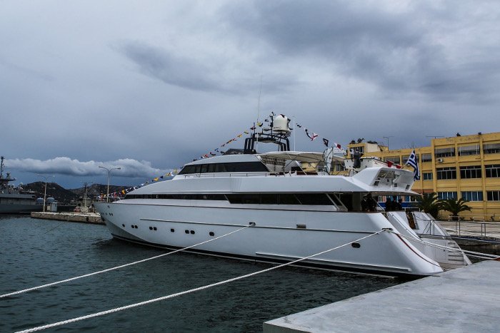 Το 34άμετρο χλιδάτο γιοτ που απέκτησε το Πολεμικό Ναυτικό -Πώς θα χρησιμοποιείται [εικόνες] | iefimerida.gr 6