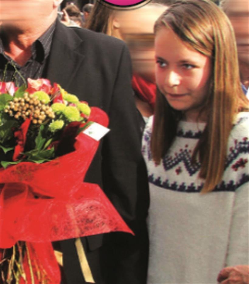 Η 13χρονη, πανέμορφη κόρη του Απόστολου Γκλέτσου [εικόνες] | iefimerida.gr 0