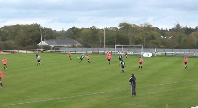 Το γκολ της χρονιάς είναι από γυναίκα! Ανταγωνίζεται Φαν Πέρσι και Ροντρίγκεζ [εικόνες & βίντεο] | iefimerida.gr 0