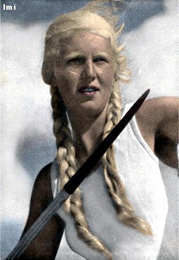 Οι μέγαιρες του Χίτλερ –Ο ρόλος των γυναικών στην ναζιστική Γερμανία [εικόνες] | iefimerida.gr 9