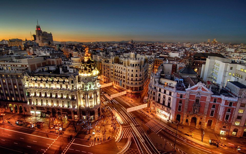 Αυτές είναι οι 10 ευρωπαϊκές πόλεις με τα φθηνότερα πεντάστερα ξενοδοχεία [εικόνες] | iefimerida.gr 9