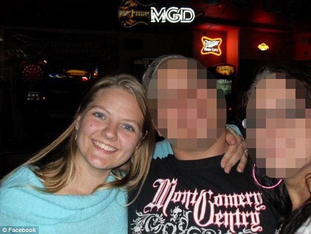 2χρονο αγοράκι σκοτώνει τη μητέρα του με όπλο, σε σούπερ μάρκετ [εικόνες] | iefimerida.gr 2