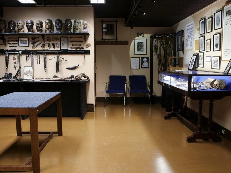 Στα άδυτα του «Μαύρου Μουσείου» -Διαβόητοι κακοποιοί, στυγερά εγκλήματα και μέθοδοι εκτελέσεων [εικόνες] | iefimerida.gr 5