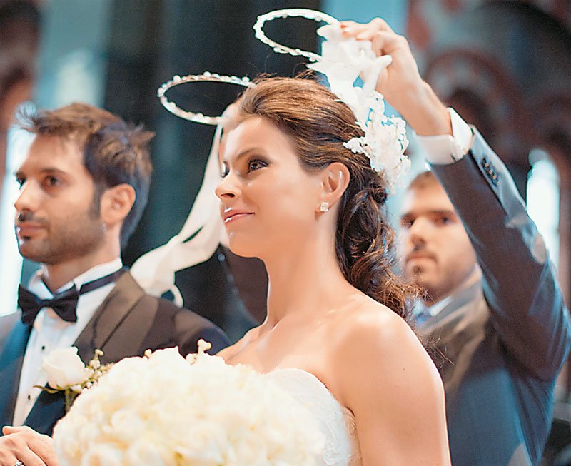 Ποια είναι η Καρολίνα Παρθένη που έκανε γιαγιά την Γιάννα Αγγελοπούλου [εικόνες] | iefimerida.gr 1