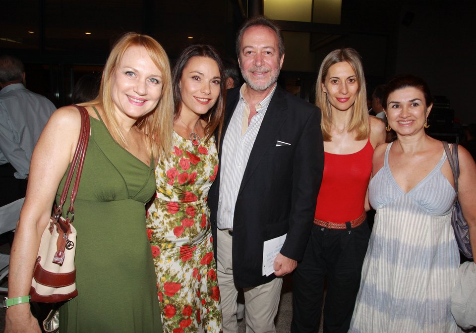 Πώς είναι σήμερα η «Βάνα Δάγκα», 20 χρόνια μετά το τέλος της θρυλικής σειράς «Οι μεν και οι δεν» [εικόνες] | iefimerida.gr 1