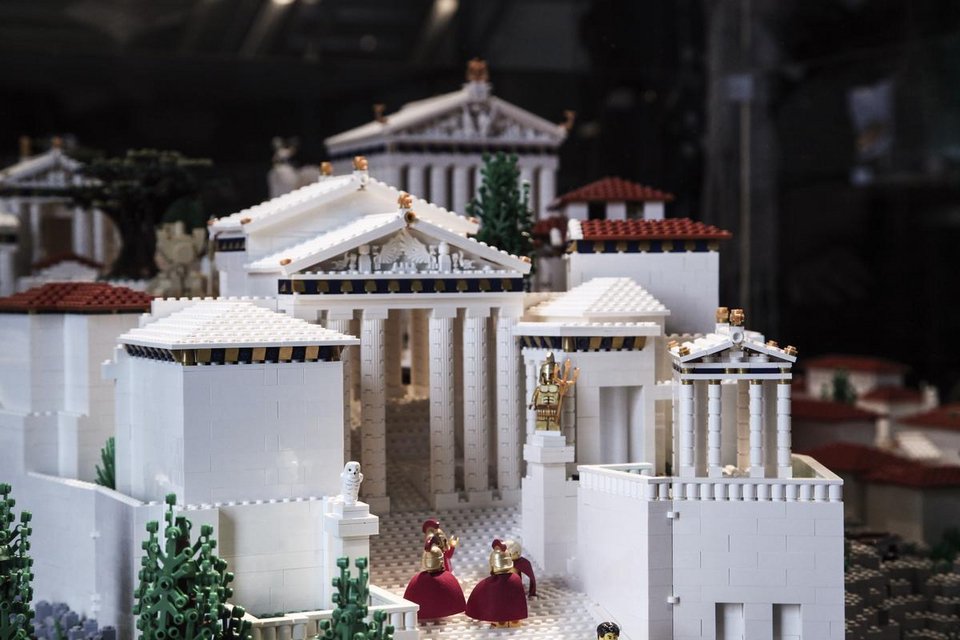 Μια Ακρόπολη φτιαγμένη από 120.000 Lego -Το εκπληκτικό δημιούργημα Αυστραλού [εικόνες] | iefimerida.gr 9