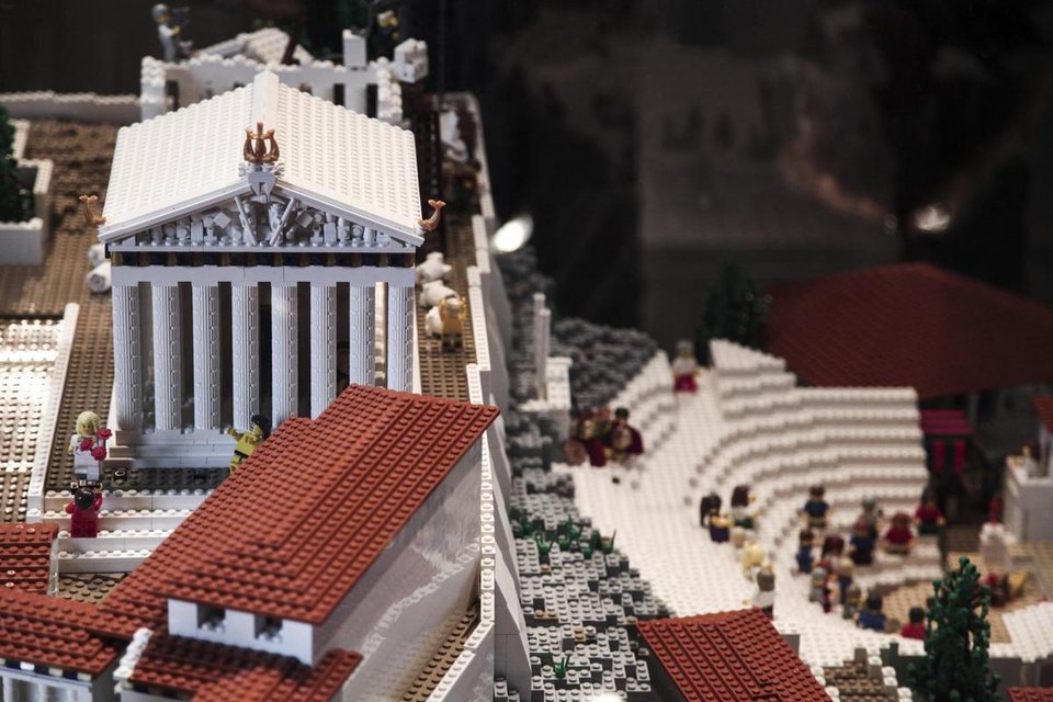 Μια Ακρόπολη φτιαγμένη από 120.000 Lego -Το εκπληκτικό δημιούργημα Αυστραλού [εικόνες] | iefimerida.gr 2