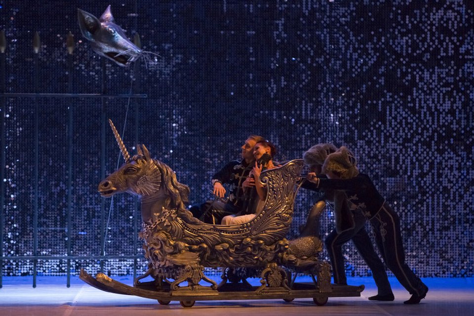 O Kαρυοθραύστης που «σπάει ταμεία» έρχεται τα Χριστούγεννα στη Λυρική [εικόνες] | iefimerida.gr 0