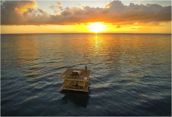 Το πιο παράξενο ξενοδοχείο του κόσμου: Βρίσκεται μέσα στον Ινδικό ωκεανό με θέα τα... ψάρια [εικόνες] | iefimerida.gr 5