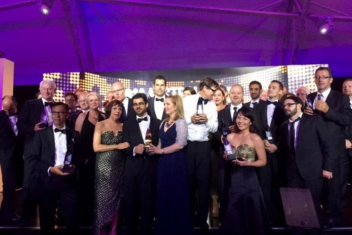 Ελληνας ο κορυφαίος δημοσιογράφος της χρονιάς της Αυστραλίας -Ξεσκέπασε απάτη τράπεζας εις βάρος των φτωχών [εικόνες] | iefimerida.gr 0