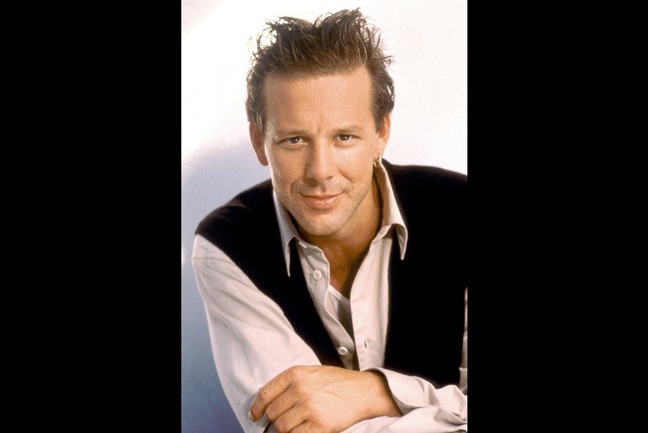 Οι απίστευτες μεταμορφώσεις των σταρ μέσα στο 2014 [εικόνες] | iefimerida.gr 0