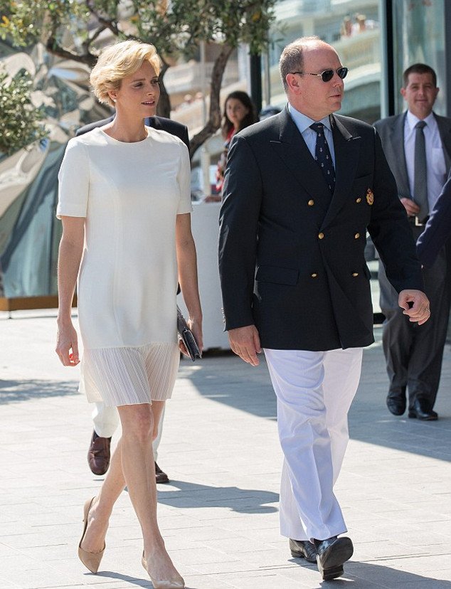 Τρελοί πανηγυρισμοί στο Μονακό για τα δίδυμα -Ο περίεργος νόμος διαδοχής που εκτοπίζει από τον θρόνο το κοριτσάκι που γεννήθηκε πρώτο και τα νόθα παιδιά του Αλβέρτου [εικόνες] | iefimerida.gr 25