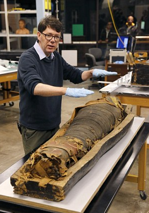 Εκπληκτικό: Ανοιξαν σαρκοφάγο 2.500 ετών -Η άψογα διατηρημένη μούμια και τα δάχτυλα που έμειναν αναλλοίωτα [εικόνες & βίντεο] | iefimerida.gr 3