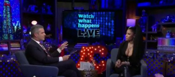 H Nicki Minaj πανηγυρίζει και το στήθος της... δραπετεύει [εικόνες & βίντεο] | iefimerida.gr 1