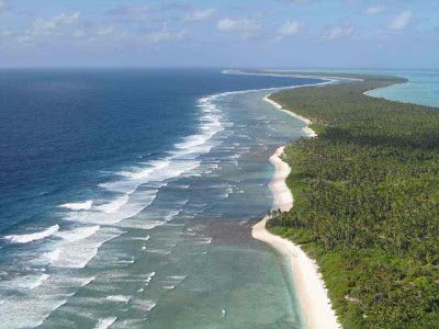 Το νησί που βρίσκεται στην... αρχή της Γης -Ενας εξωτικός παράδεισος που καταπίνει σιγά σιγά η θάλασσα [εικόνες] | iefimerida.gr 4