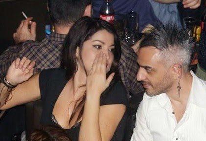 Αγνώριστη η Κλέλια Ρένεση, μελαχρινή με παραπανίσια κιλά [εικόνες] | iefimerida.gr 2