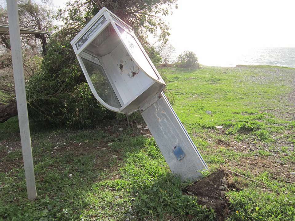 Ανεμοστρόβιλος «σάρωσε» τη Ρόδο - [εικόνες] | iefimerida.gr 0