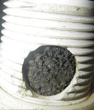 Εξι έφηβες πήγαν για σπα και έφυγαν με σπυριά γεμάτα πύον σε όλο τους το σώμα [εικόνες] | iefimerida.gr 5