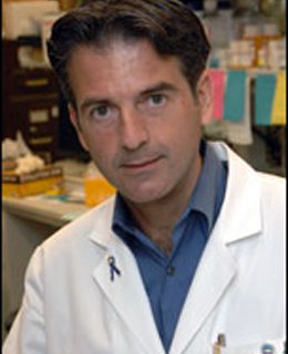 Κωνσταντίνος Στρατάκης: Ο Ελληνας που διαπρέπει στις ΗΠΑ -Ανακάλυψε το γονίδιο του γιγαντισμού [εικόνες] | iefimerida.gr 2