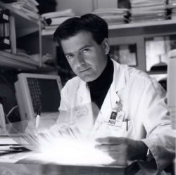 Κωνσταντίνος Στρατάκης: Ο Ελληνας που διαπρέπει στις ΗΠΑ -Ανακάλυψε το γονίδιο του γιγαντισμού [εικόνες] | iefimerida.gr 3