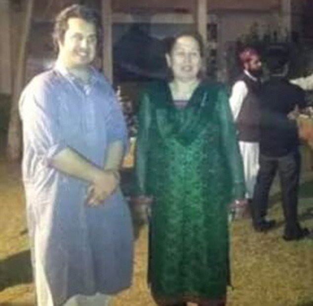 Αυτές είναι οι δασκάλες-ηρωίδες που έκαψαν ζωντανές οι Ταλιμπάν [εικόνες & βίντεο] | iefimerida.gr 6