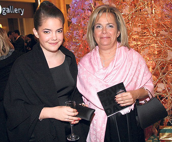 Τερέζα Κουίκ, η κόρη του Τέρενς και της Μαρίνας Ελευθερουδάκη, ηθοποιός [εικόνες] | iefimerida.gr 2