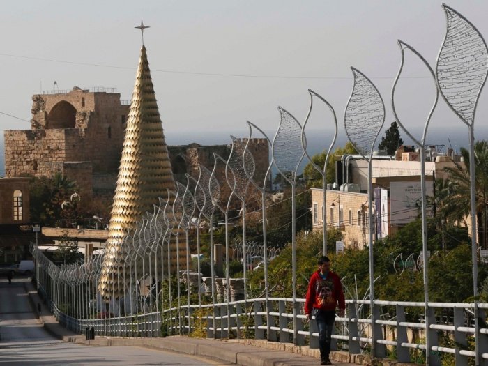Τα χριστουγεννιάτικα δέντρα του κόσμου -Παραδοσιακά, περίεργα, πλωτά, ακόμη και ανάποδα [εικόνες] | iefimerida.gr 10