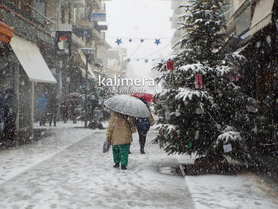 Στα άσπρα ντύθηκε και η Τρίπολη- Αποκλεισμένα χωριά στην επαρχία Γορτυνίας [εικόνες] | iefimerida.gr 4