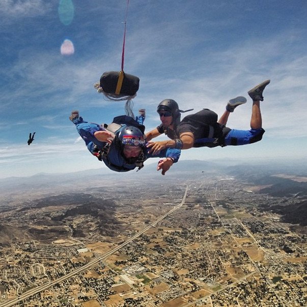 Ο βασιλιάς του Ιnstagram: Οπλα, πάρτι οργίων σε ελικόπτερα και αεροπλάνα, χλιδή και βία [εικόνες & βίντεο] | iefimerida.gr 6