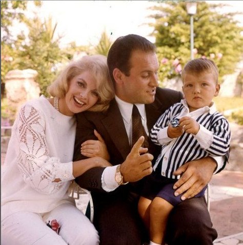 «Εφυγε» η απόλυτη Ιταλίδα ντίβα Βίρνα Λίζι [εικόνες & βίντεο] | iefimerida.gr 7