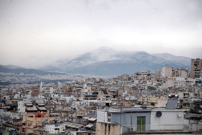 Το έστρωσε στην Αττική -Στα λευκά τα βόρεια προάστια, μέχρι χαμηλά το χιόνι σε Υμηττό και Πάρνηθα [εικόνες] | iefimerida.gr 6