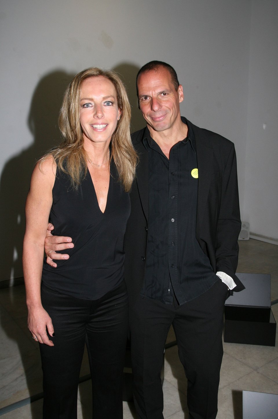 Δανάη Στράτου: Η διάσημη εικαστικός με ρίζες από μεγάλο τζάκι της Πάτρας, σύζυγος του Γιάννη Βαρουφάκη [εικόνες] | iefimerida.gr 5