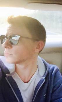 Ο «λιθοβολισμός» του 20χρονου μπλόγκερ που μίλησε υπέρ του ΓΑΠ στο Twitter: Απαντά θυμίζοντας τη Μαλάλα [εικόνες] | iefimerida.gr 0