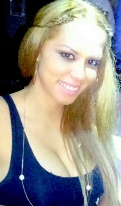 Υποψήφια βουλευτής στον Γκλέτσο από παίκτρια ριάλιτι [εικόνες] | iefimerida.gr 2