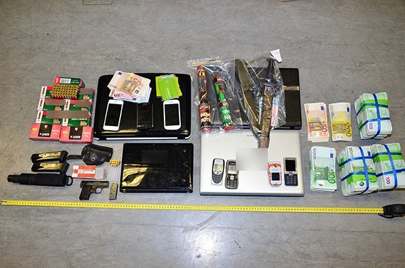 Η «Greek Mafia» του Βλαστού: Οι χρυσαυγίτες, ο Ακης και οι επώνυμοι | iefimerida.gr 1