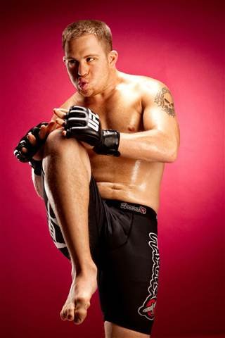 Ο πρώτος παλαιστής και προπονητής ΜΜΑ με σύνδρομο Down: Η συγκινητική ιστορία του Γκάρετ [εικόνες&βίντεο] | iefimerida.gr 1