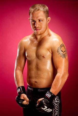 Ο πρώτος παλαιστής και προπονητής ΜΜΑ με σύνδρομο Down: Η συγκινητική ιστορία του Γκάρετ [εικόνες&βίντεο] | iefimerida.gr 2