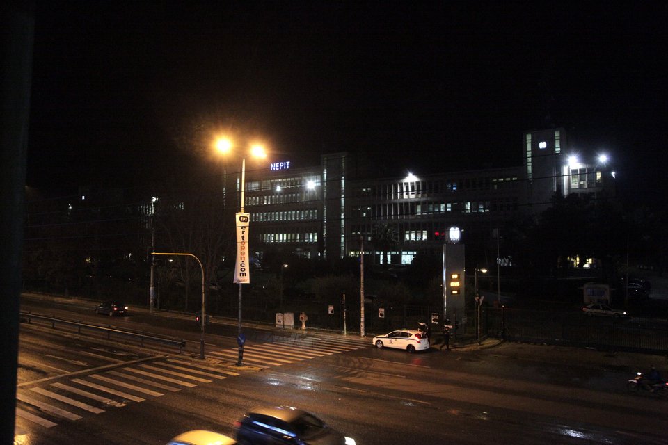  Η Ζωή Κωνσταντοπούλου έξω από το Ραδιομέγαρο: «Θα ξανανοίξουμε την ΕΡΤ» [εικόνες] | iefimerida.gr 2