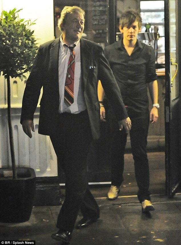 Διάσημος κωμικός παντρεύτηκε 27χρονο [εικόνες] | iefimerida.gr 6