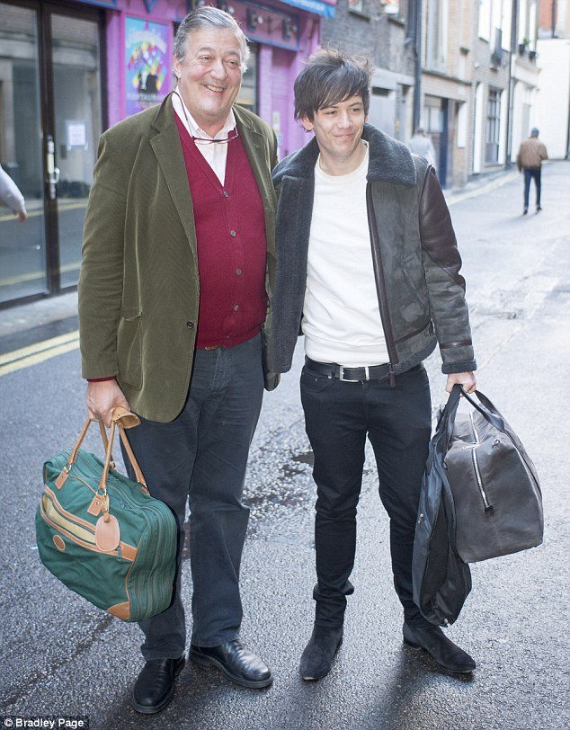 Διάσημος κωμικός παντρεύτηκε 27χρονο [εικόνες] | iefimerida.gr 3